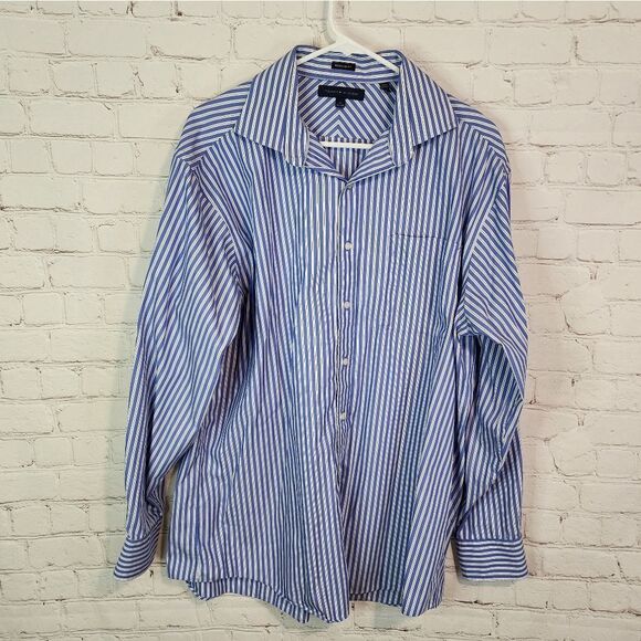 Men's Tommy Hilfiger "Regular Fit" longsleeve button-down shirt, size Medium - Picture 1 of 3